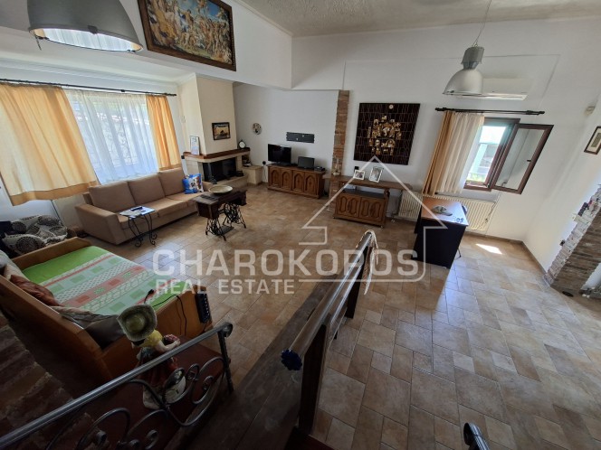 Μεζονέτα 245 τ.μ. πρός ενοικίαση, Εύβοια, Χαλκίδα