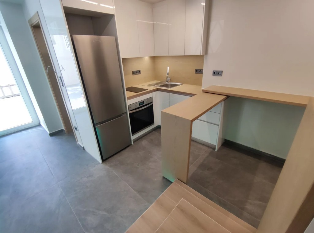 Studio / γκαρσονιέρα 35 τ.μ. προς ενοικίαση, Αμφιθέα Παλαιού Φαλήρου