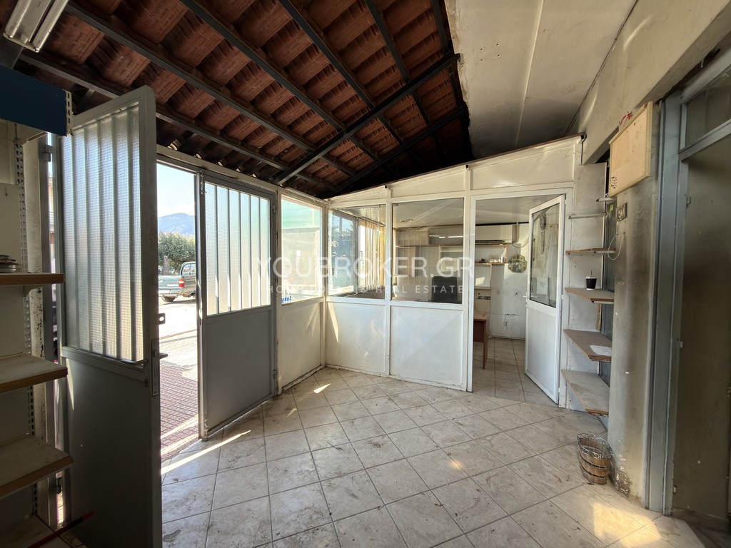 Κατάστημα 70 τ.μ. πρός ενοικίαση, Φθιώτιδας, Λαμία