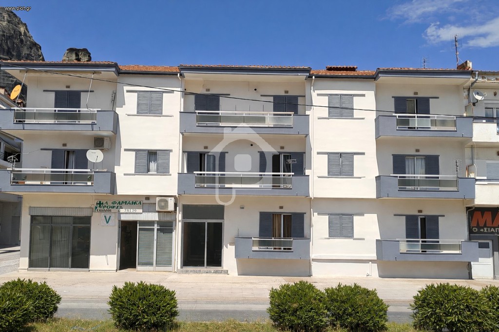 Συγκρότημα διαμερισμάτων 680 τ.μ. πρός πώληση, Ν. Τρικάλων, Καλαμπάκα