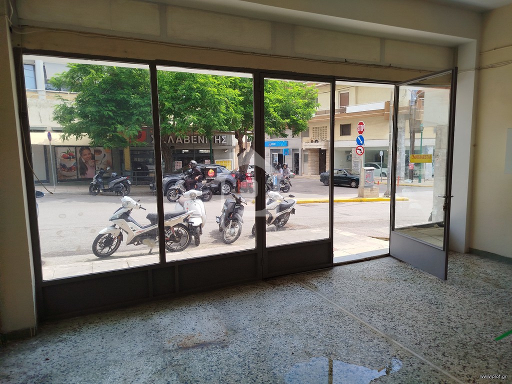 Κατάστημα 58 τ.μ. προς ενοικίαση, Πόλη Χίου