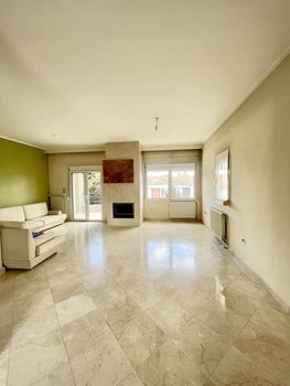 Μεζονέτα 210 τ.μ. πρός πώληση