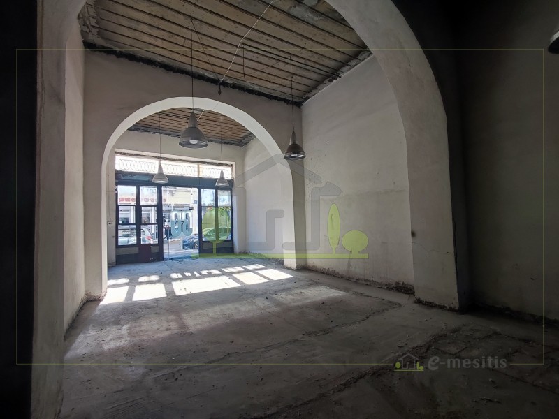 Επιχειρηματικό κτίριο 750 τ.μ. προς ενοικίαση, Κέντρο Πάτρας