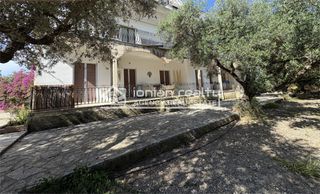 Κτίριο 330 τ.μ. για πώληση