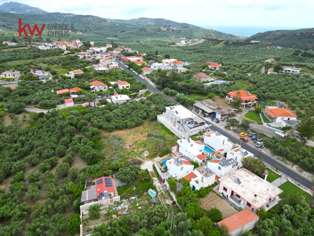 Οικόπεδο 1.214,83 τ.μ. προς πώληση, Καλυδονία