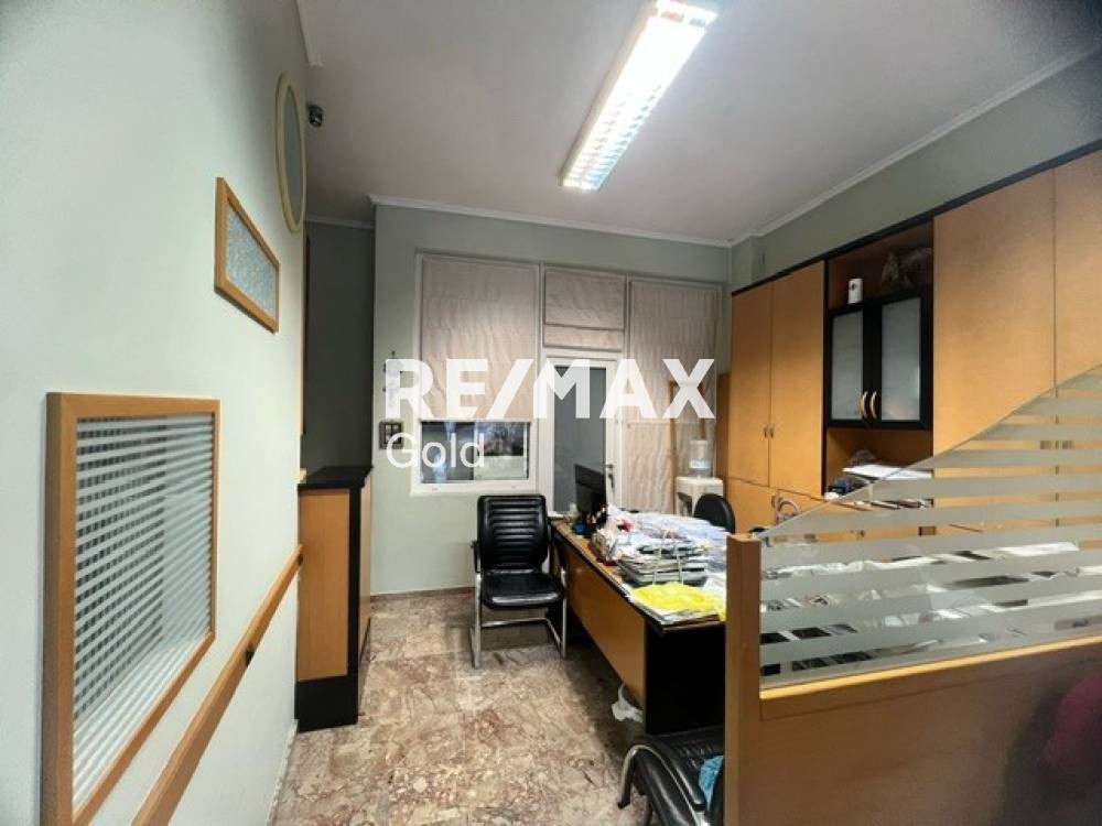 Κατάστημα 185 τ.μ. προς ενοικίαση, Ντεπώ