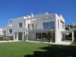 Μεζονέτα 400 τ.μ. προς ενοικίαση