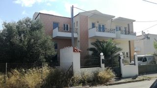 Επιχειρηματικό κτίριο 693 τ.μ. για πώληση