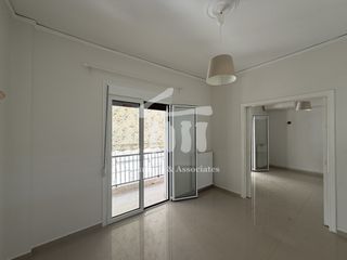 Διαμέρισμα 80 τ.μ. για πώληση, Πειραιάς, Αγία Σοφία-thumb-3