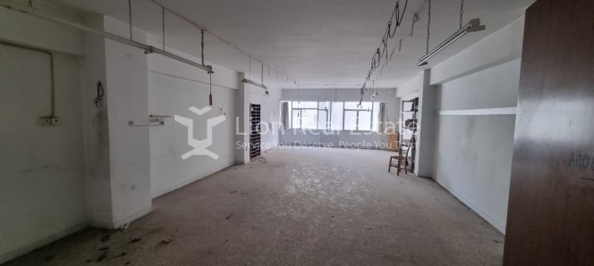 Επιχειρηματικό κτίριο 2.130 τ.μ. προς πώληση, Ψυρρή