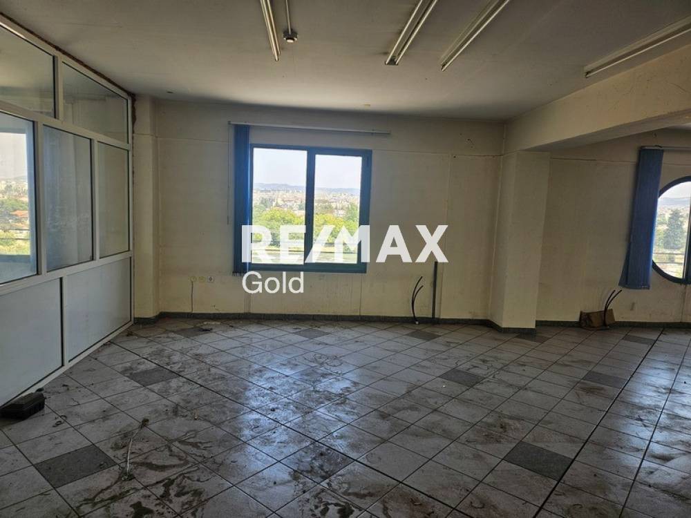 Κατάστημα 580 τ.μ. προς ενοικίαση, Κέντρο Μενεμένης