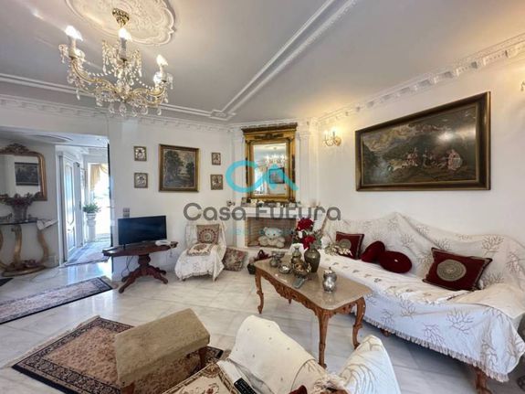 Maisonette 180 sqm for rent, Athens - North, Marousi