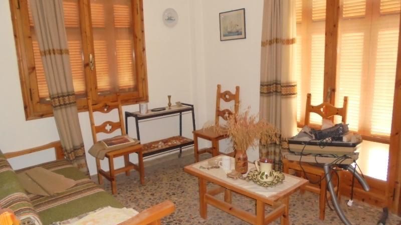 Μονοκατοικία 240 τ.μ. πρός πώληση, Ν. Λέσβου, Λέσβος - Πολιχνίτος