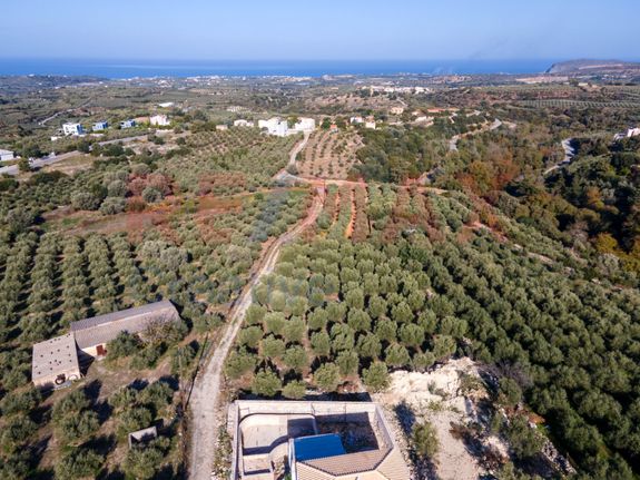 Land plot 803 sqm for sale, Rethymno Prefecture, Arkadi