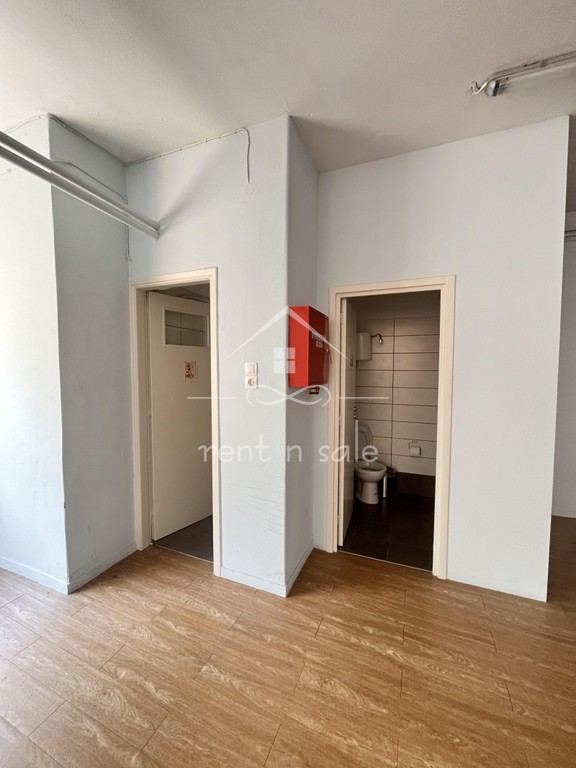 Κατάστημα 140 τ.μ. προς ενοικίαση, Πλατεία Ντάβαρη