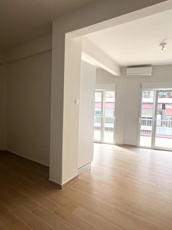 Studio / γκαρσονιέρα 40 τ.μ. προς ενοικίαση, Νέα Παραλία