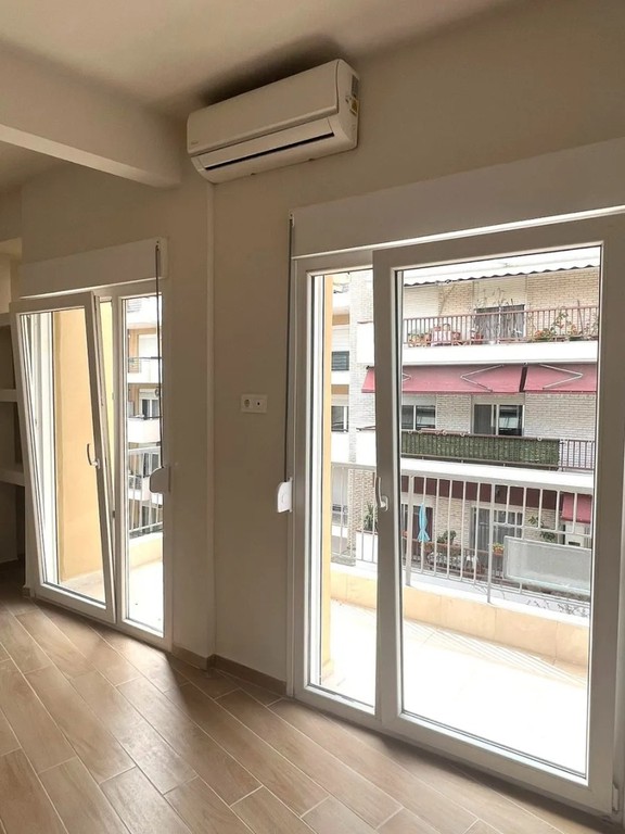 Studio / γκαρσονιέρα 40 τ.μ. προς ενοικίαση, Νέα Παραλία