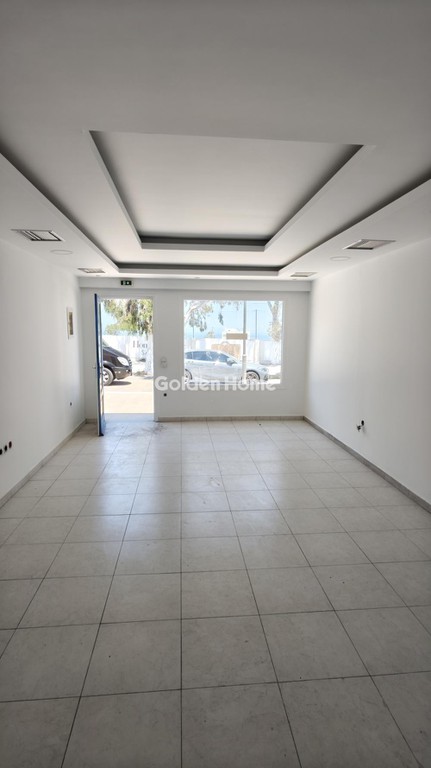 Κατάστημα 140 τ.μ. προς ενοικίαση, Θήρα