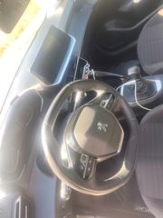 Peugeot 208 2022-thumb-9