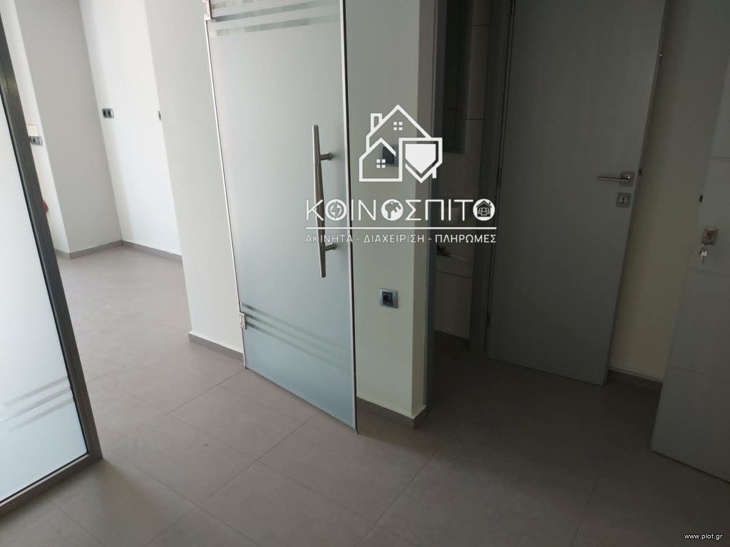 Γραφείο 22 τ.μ. προς ενοικίαση, Πάρκο - Αγία Τριάδα