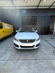 Peugeot 208 2021