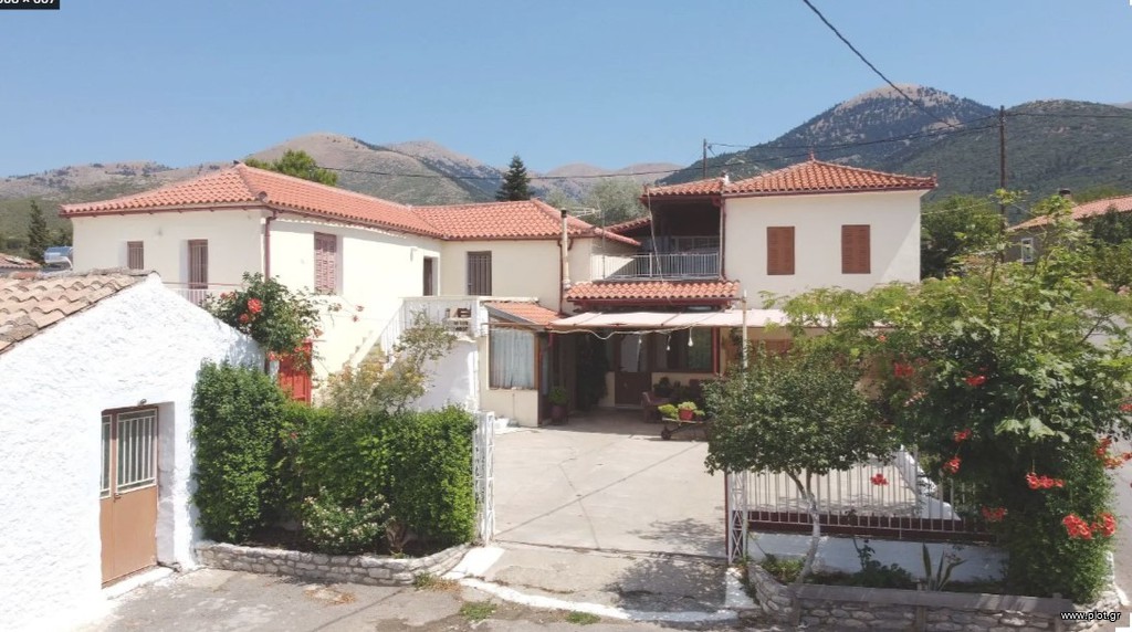 Μονοκατοικία 750 τ.μ. πρός πώληση, Λακωνία, Γέρονθρες