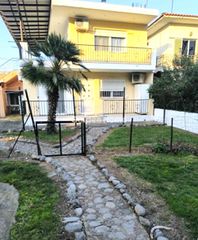 Συγκρότημα διαμερισμάτων 240 τ.μ. για πώληση