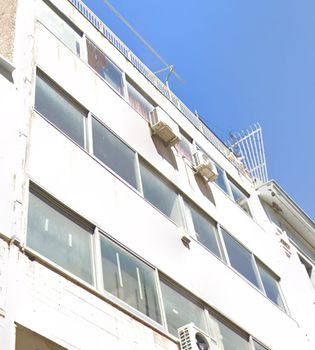 Business bulding 1.000 sqm for sale
