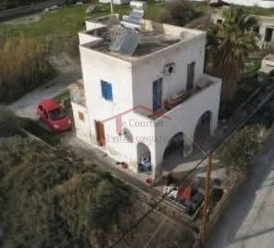 Συγκρότημα διαμερισμάτων 180 τ.μ. προς πώληση
