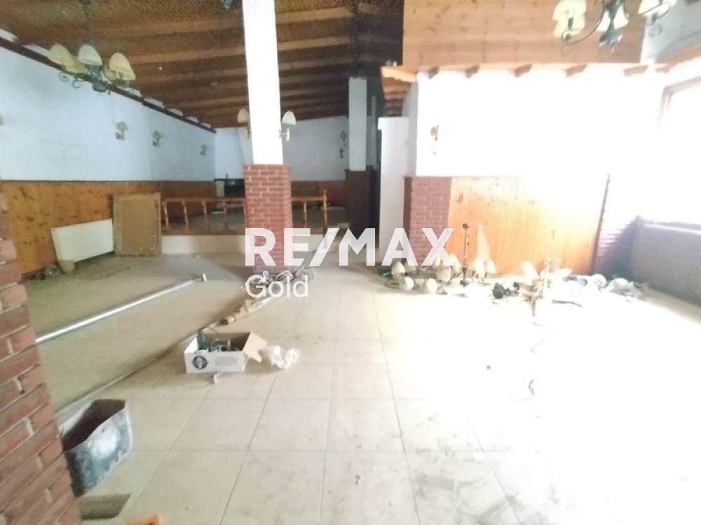 Κατάστημα 210 τ.μ. προς ενοικίαση, Διαβατά