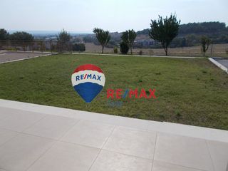 Μονοκατοικία 200 τ.μ. για ενοικίαση