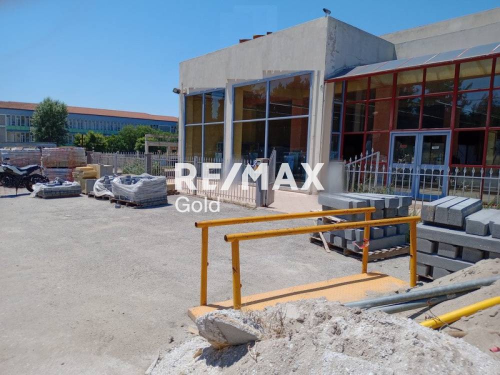 Κατάστημα 1.250 τ.μ. προς πώληση, Ανθόκηποι