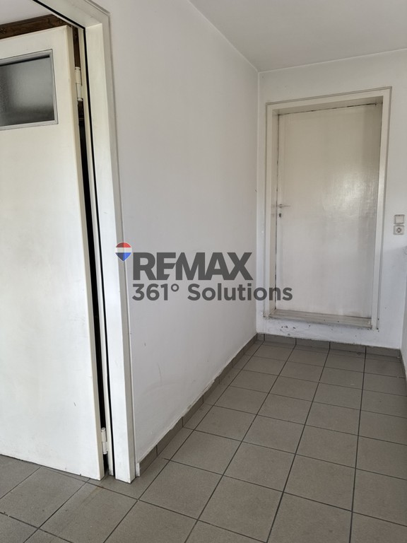 Επιχειρηματικό κτίριο 1.773 τ.μ. πρός πώληση, Αθήνα - Ανατολικά Προάστια, Γέρακας