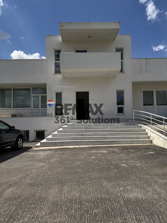 Επιχειρηματικό κτίριο 1.773 τ.μ. πρός πώληση, Αθήνα - Ανατολικά Προάστια, Γέρακας