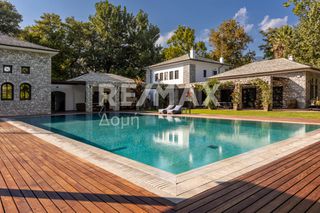 Συγκρότημα διαμερισμάτων 640 τ.μ. για πώληση