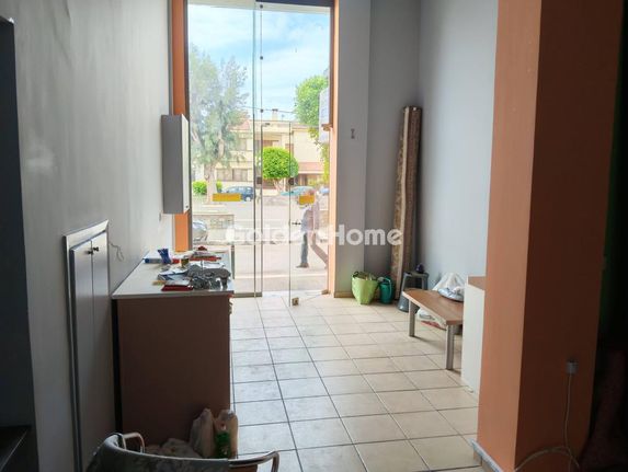 Store 45 sqm for rent, Rest Of Attica, Palaia Fokaia