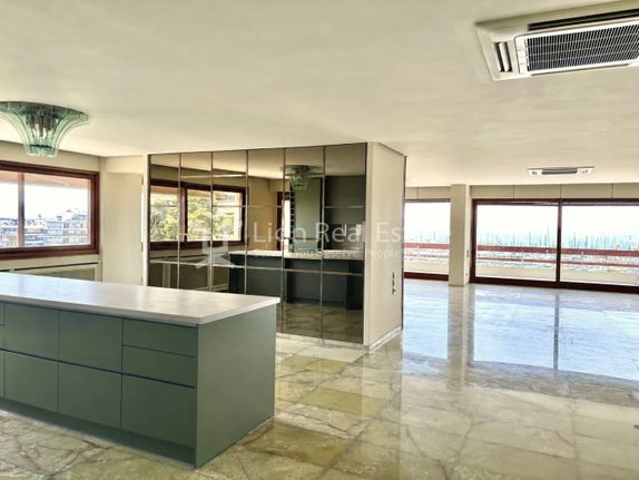 Apartment 170 sqm for rent, Athens - South, Alimos