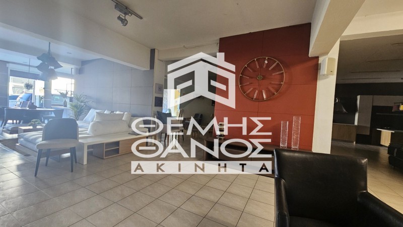 Επιχειρηματικό κτίριο 1.300 τ.μ. προς πώληση, Κάστρο Χαλκίδας