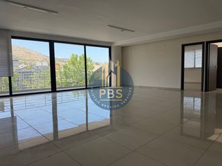 Office 180 sqm for rent