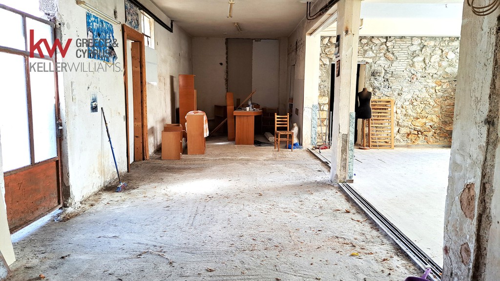 Κατάστημα 112 τ.μ. προς ενοικίαση, Κέντρο Αγίου Δημητρίου