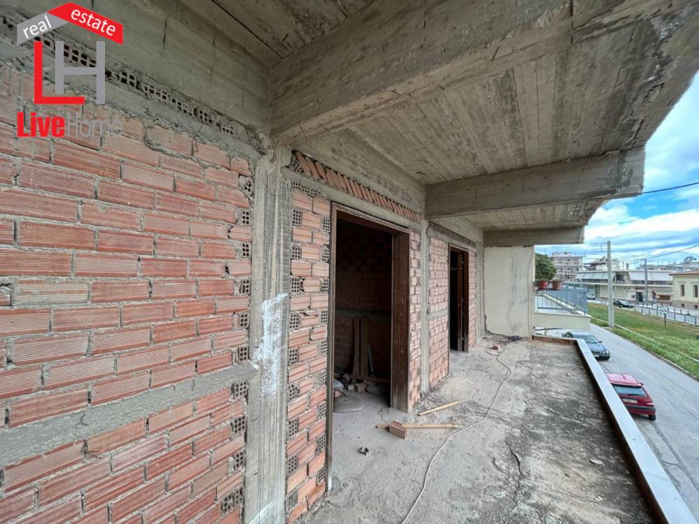 Συγκρότημα διαμερισμάτων 690 τ.μ. πρός πώληση, Κορινθία, Σικυώνα