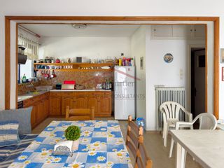 Συγκρότημα διαμερισμάτων 273 τ.μ. προς πώληση, Ερεσός Λέσβου-thumb-11