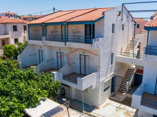 Συγκρότημα διαμερισμάτων 273 τ.μ. προς πώληση, Ερεσός Λέσβου-thumb-7