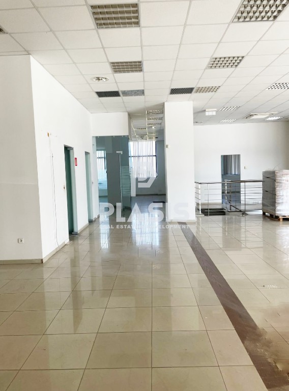 Κατάστημα 1.600 τ.μ. προς ενοικίαση, Κέντρο Θέρμης