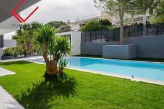 Διαμέρισμα 210 τ.μ. προς ενοικίαση