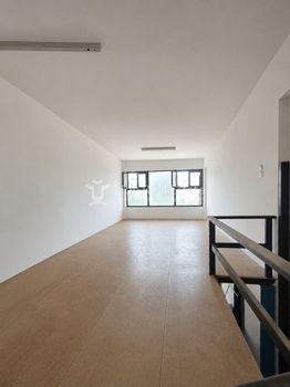 Κατάστημα 75 τ.μ. πρός ενοικίαση