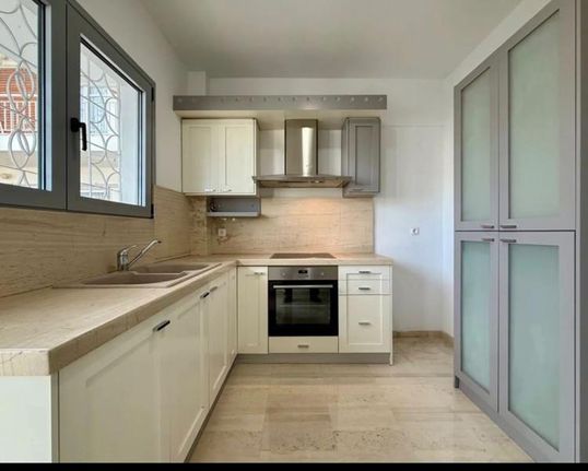 Apartment 101 sqm for rent, Athens - South, Palaio Faliro