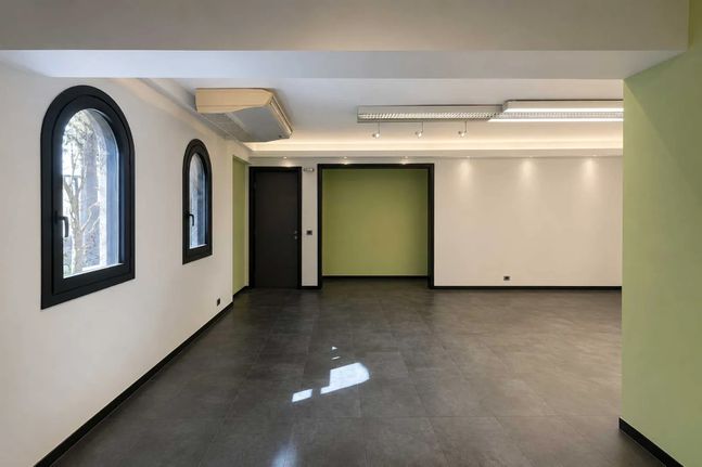 Office 80 sqm for rent, Athens - South, Glyfada