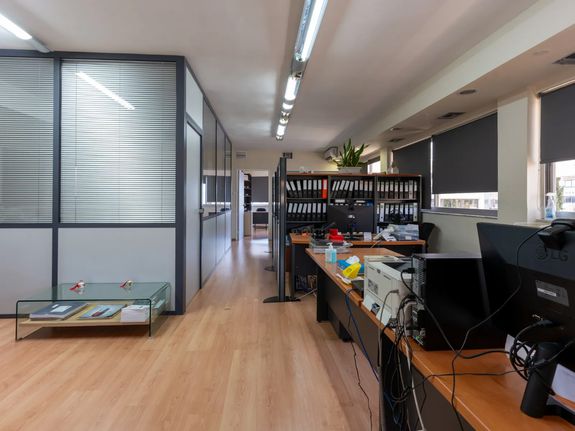 Business bulding 165 sqm for rent, Athens - North, Marousi