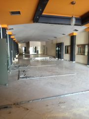Office 587 sqm for rent